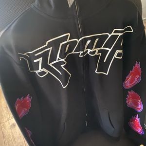 fully zip up atomic.us